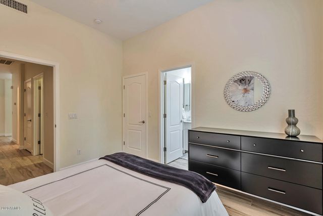 16457 N 103rd Place, Scottsdale, AZ 85255