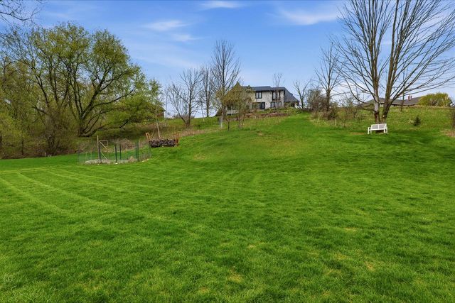 718 Meadow Ridge LANE, Plymouth, WI 53073