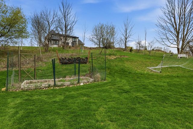 718 Meadow Ridge LANE, Plymouth, WI 53073