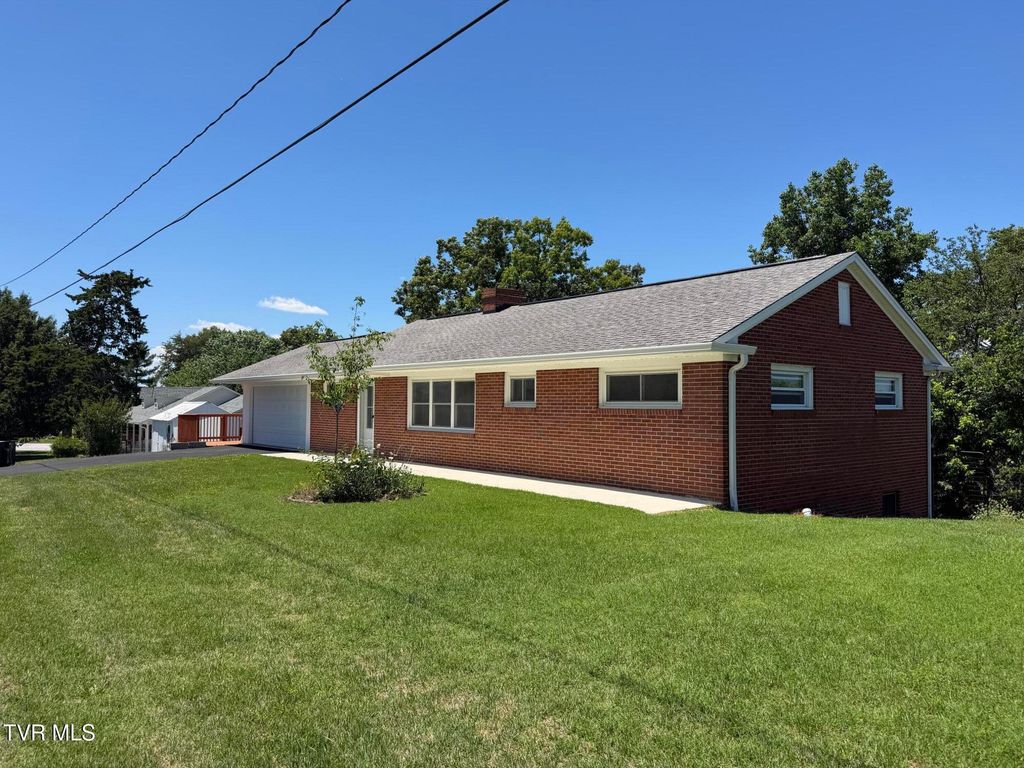 507 East Sevier Heights, Greeneville, TN 37745