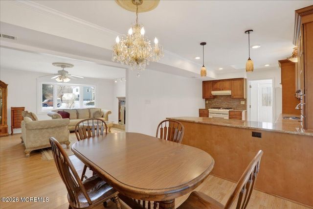 20 Hutchinson Drive, Port Monmouth, NJ 07758