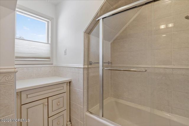 20 Hutchinson Drive, Port Monmouth, NJ 07758