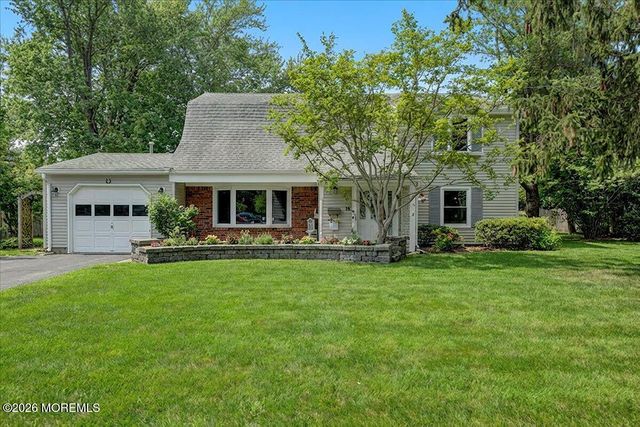 20 Hutchinson Drive, Port Monmouth, NJ 07758