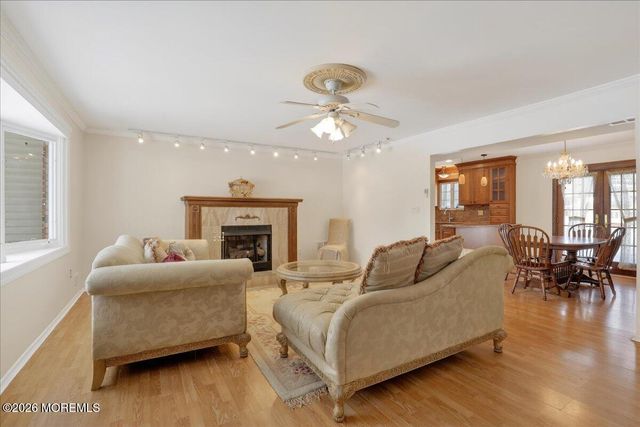 20 Hutchinson Drive, Port Monmouth, NJ 07758