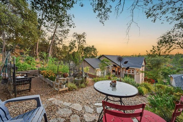 12757 Greenbrook Loop, Penn Valley, CA 95946