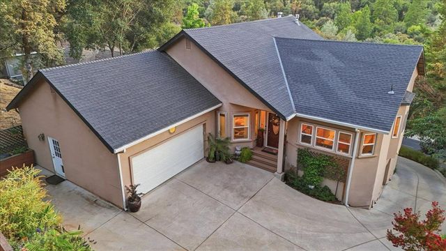 12757 Greenbrook Loop, Penn Valley, CA 95946