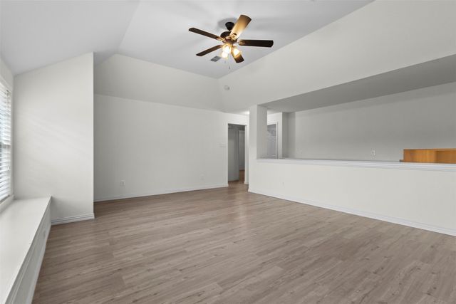 7513 Kallan Drive, Rowlett, TX 75089