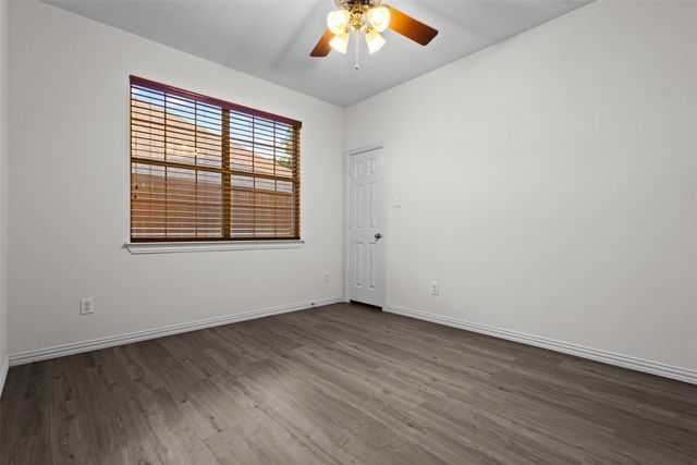 7513 Kallan Drive, Rowlett, TX 75089