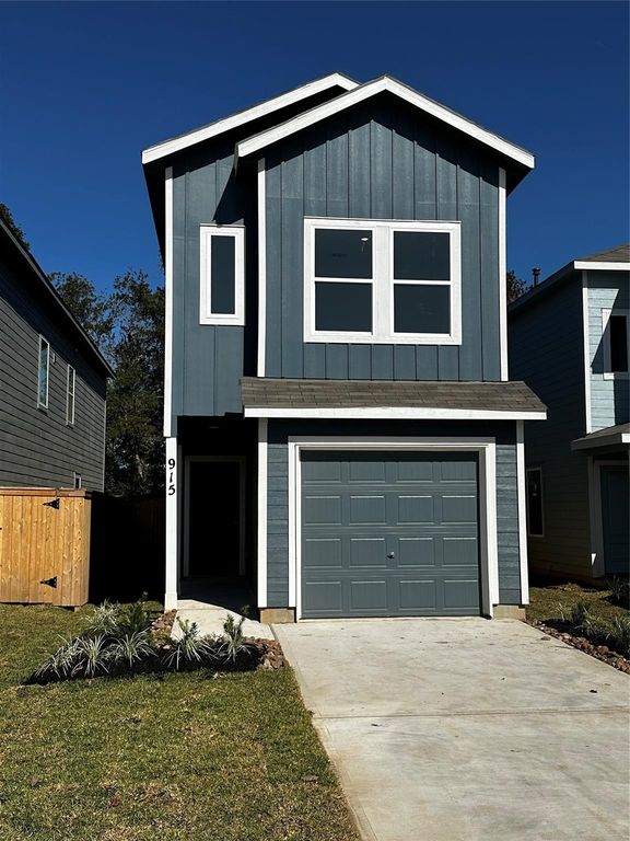 921 Pertuso Lane, Huffman, TX 77336