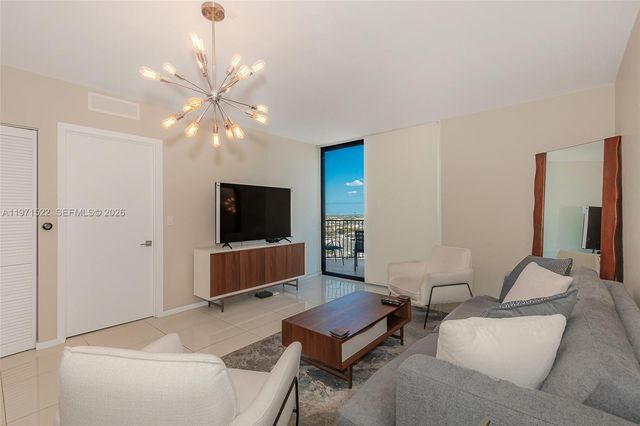 5300 Paseo Blvd 1707, Doral, FL 33166