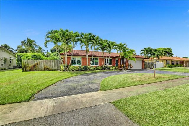 5760 SW 7th Street, Plantation, FL 33317