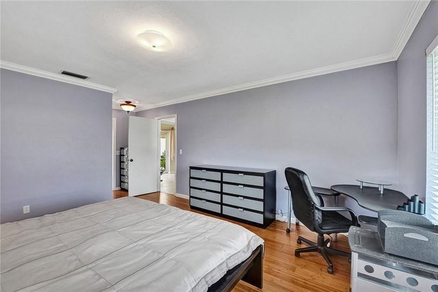 5760 SW 7th Street, Plantation, FL 33317