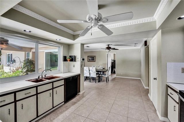 5760 SW 7th Street, Plantation, FL 33317