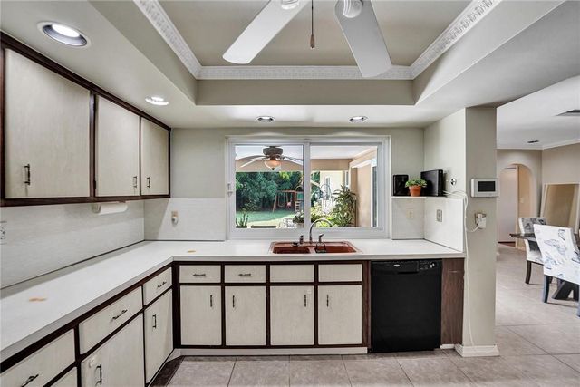 5760 SW 7th Street, Plantation, FL 33317