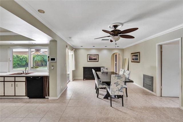 5760 SW 7th Street, Plantation, FL 33317