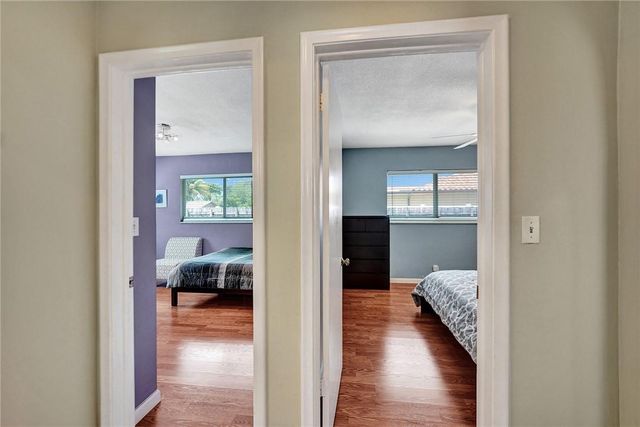 5760 SW 7th Street, Plantation, FL 33317