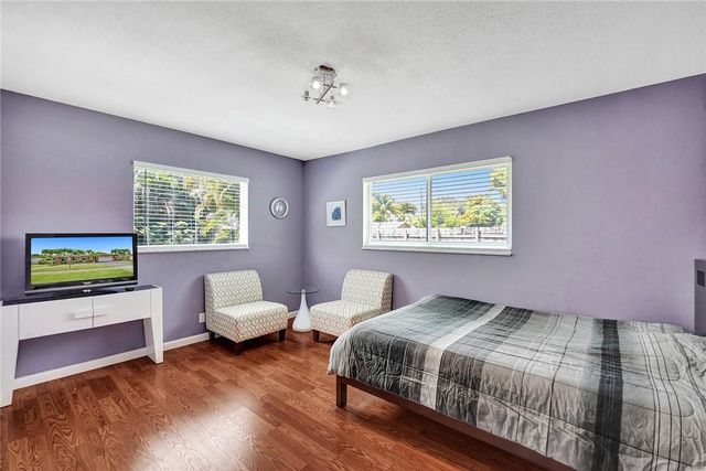 5760 SW 7th Street, Plantation, FL 33317