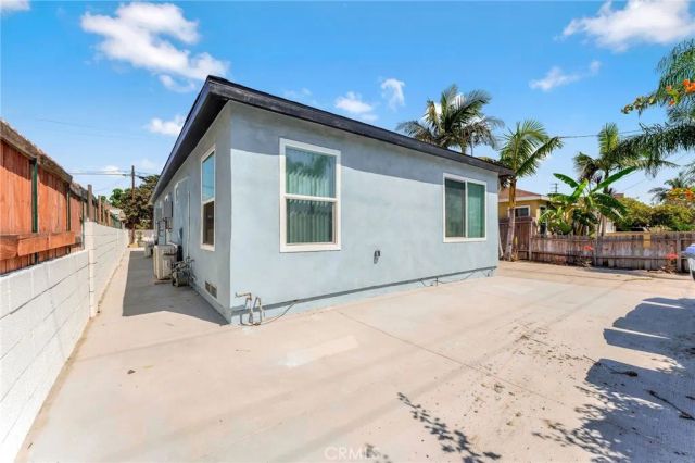 2417 W Stanford, Santa Ana, CA 92704