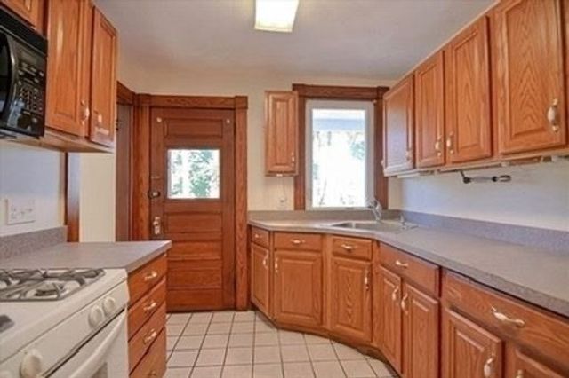467 Gleasondale Rd 467, Stow, MA 01775