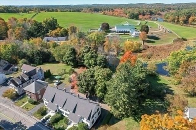 467 Gleasondale Rd 467, Stow, MA 01775