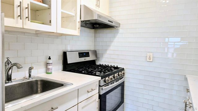 137-05 Franklin Avenue 6D, Flushing, NY 11355