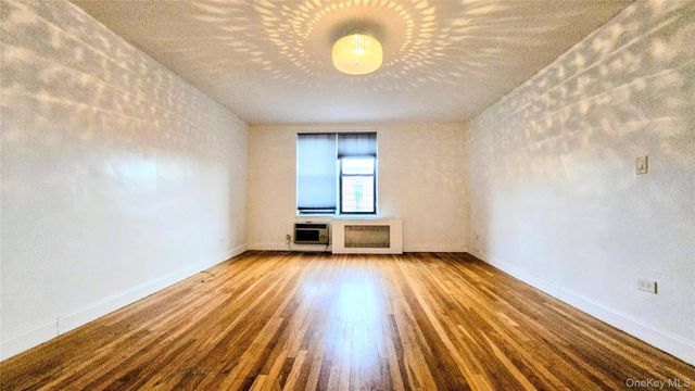 137-05 Franklin Avenue 6D, Flushing, NY 11355