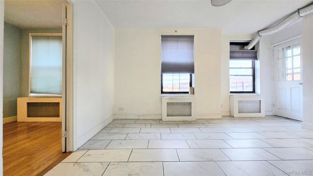 137-05 Franklin Avenue 6D, Flushing, NY 11355