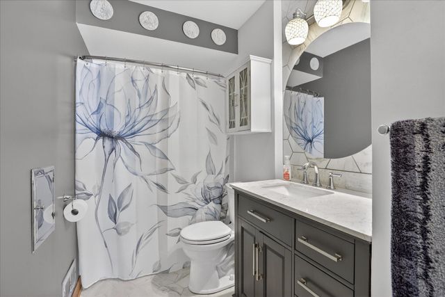 4701 Croissant Street, Dearborn Heights, MI 48125