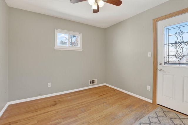 4701 Croissant Street, Dearborn Heights, MI 48125