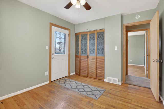 4701 Croissant Street, Dearborn Heights, MI 48125