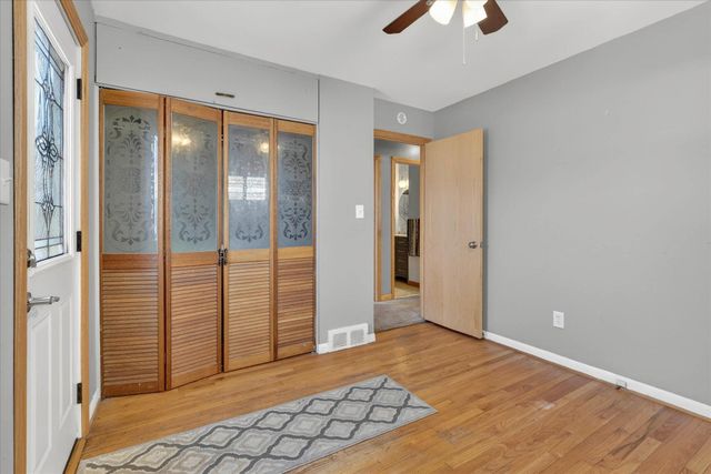 4701 Croissant Street, Dearborn Heights, MI 48125