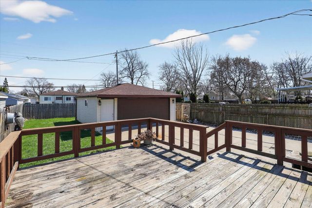 4701 Croissant Street, Dearborn Heights, MI 48125