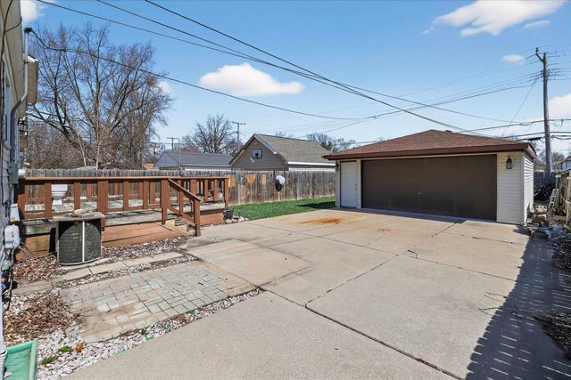 4701 Croissant Street, Dearborn Heights, MI 48125
