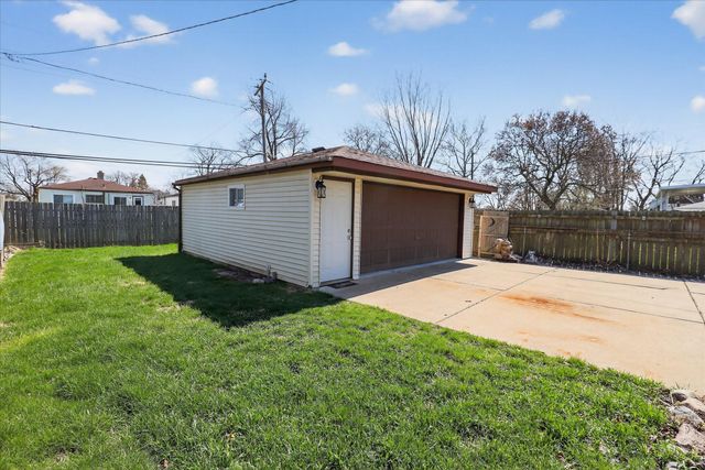 4701 Croissant Street, Dearborn Heights, MI 48125