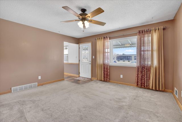 4701 Croissant Street, Dearborn Heights, MI 48125