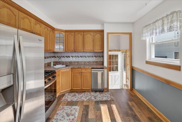 4701 Croissant Street, Dearborn Heights, MI 48125