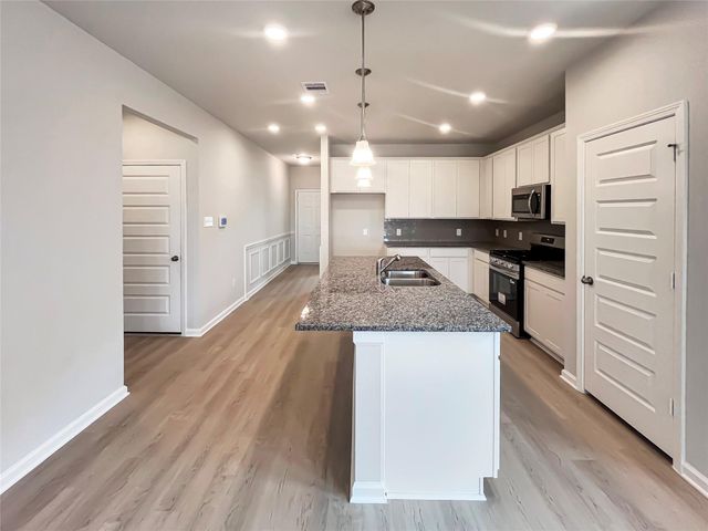 1614 River Scene Trail, Dayton, TX 77535