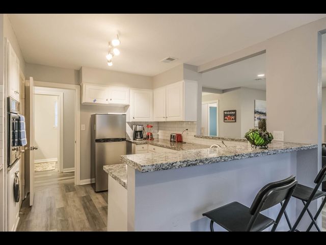 5939 W Bellfort Avenue, Houston, TX 77035