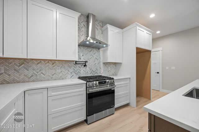 5837 S Gates Street, Palmer, AK 99645