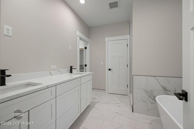 5837 S Gates Street, Palmer, AK 99645