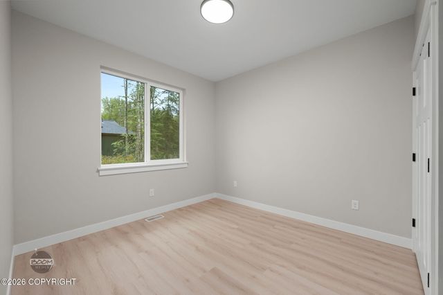 5837 S Gates Street, Palmer, AK 99645