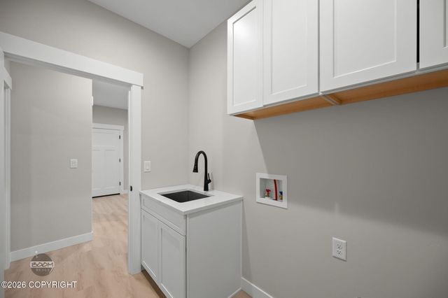 5837 S Gates Street, Palmer, AK 99645