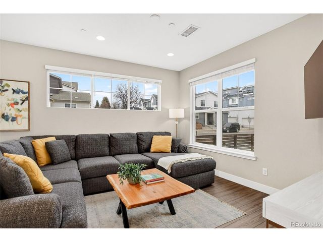 6222 W 28th Ct, Edgewater, CO 80214