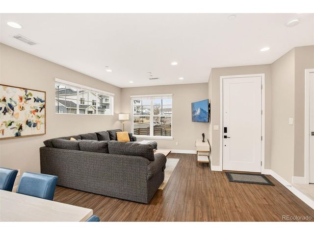 6222 W 28th Ct, Edgewater, CO 80214