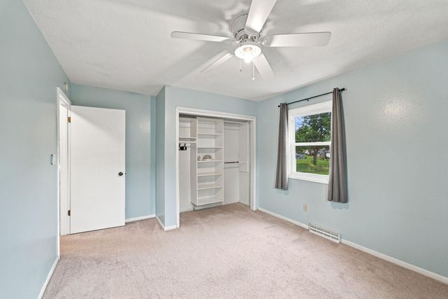 1221 Calumett Drive, Cedar Falls, IA 50613
