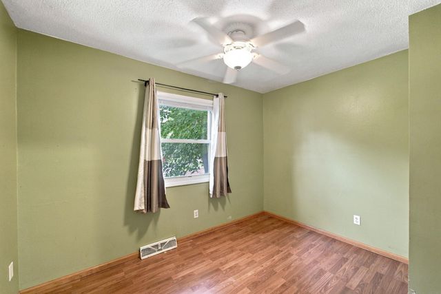 1221 Calumett Drive, Cedar Falls, IA 50613