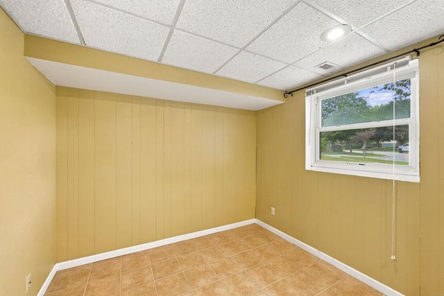 1221 Calumett Drive, Cedar Falls, IA 50613