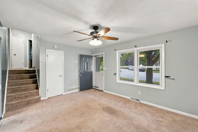 1221 Calumett Drive, Cedar Falls, IA 50613