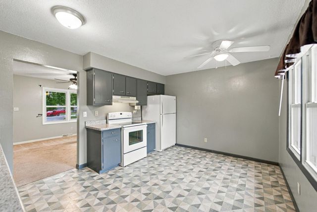1221 Calumett Drive, Cedar Falls, IA 50613