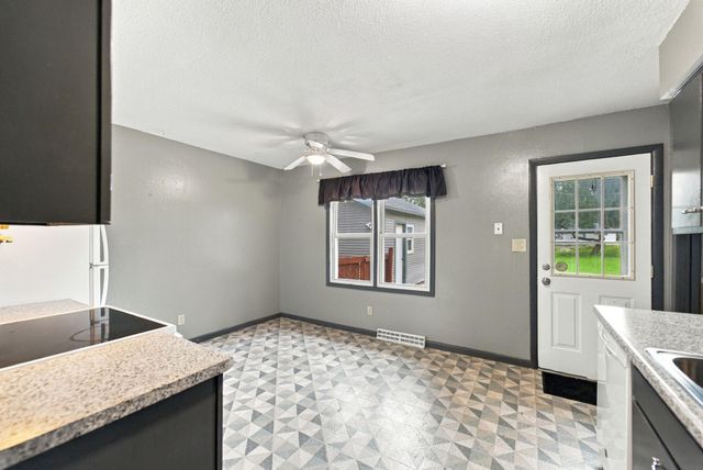 1221 Calumett Drive, Cedar Falls, IA 50613